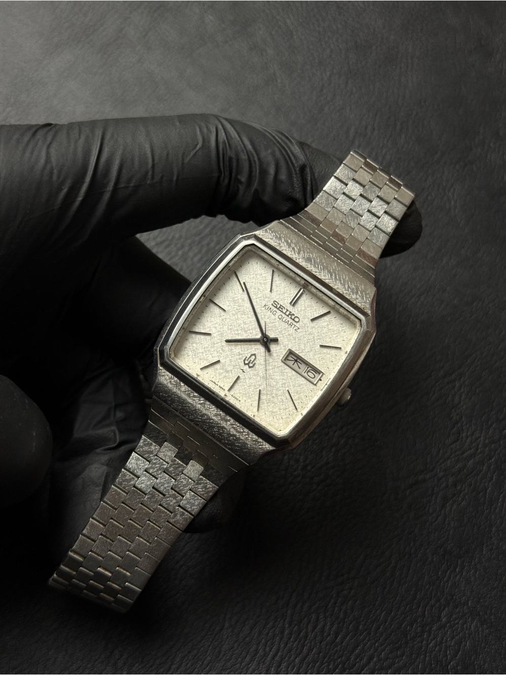 Vintage 1977 Seiko King Quartz 5856-5000 Men’s Watch